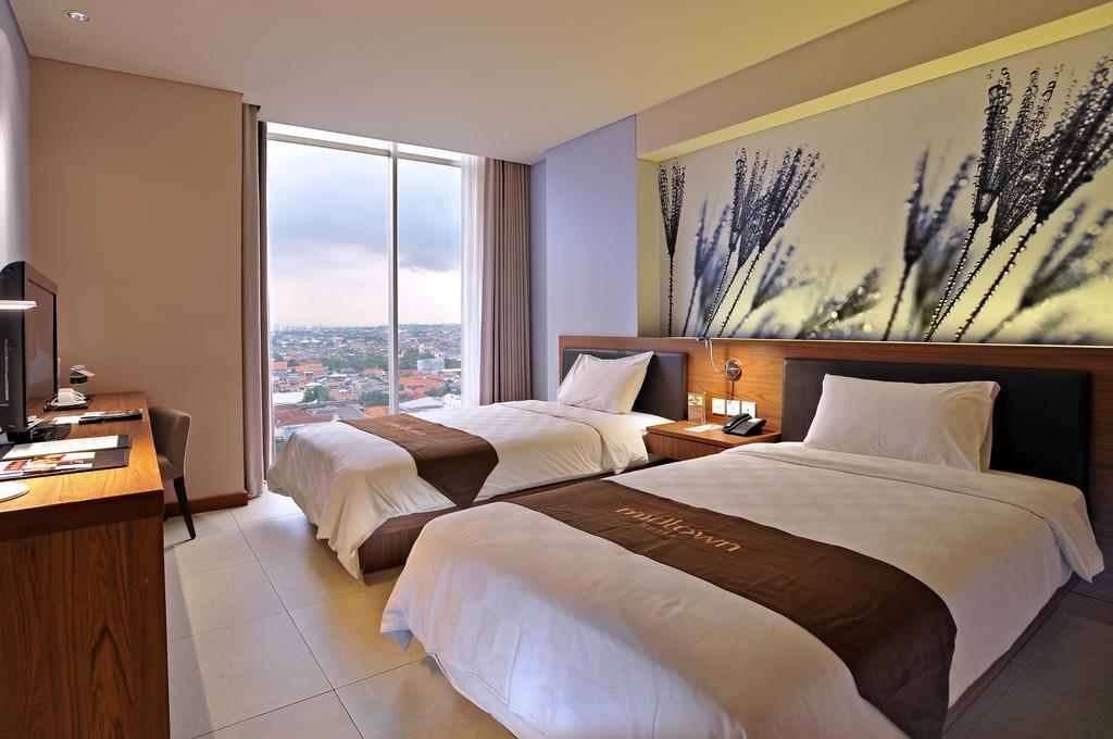 Midtown Hotel Surabaia Exterior foto