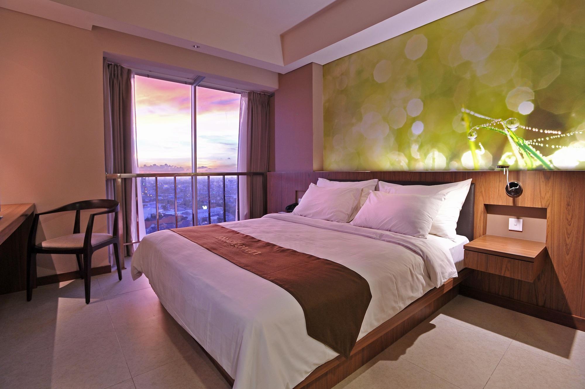 Midtown Hotel Surabaia Exterior foto