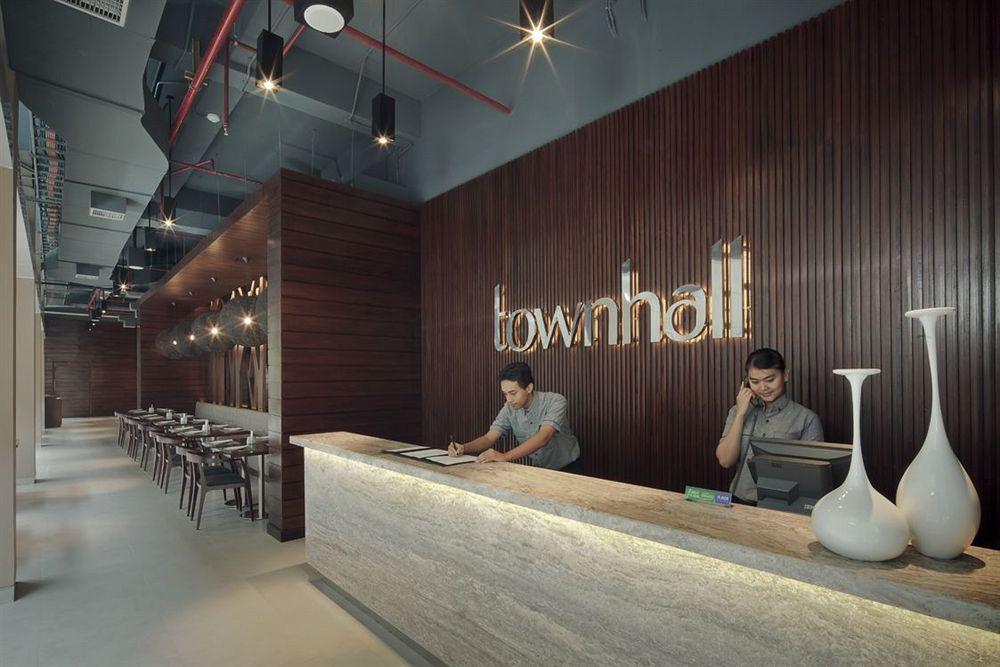 Midtown Hotel Surabaia Exterior foto