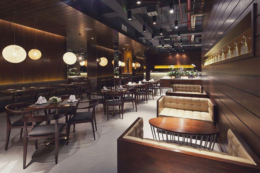 Midtown Hotel Surabaia Exterior foto