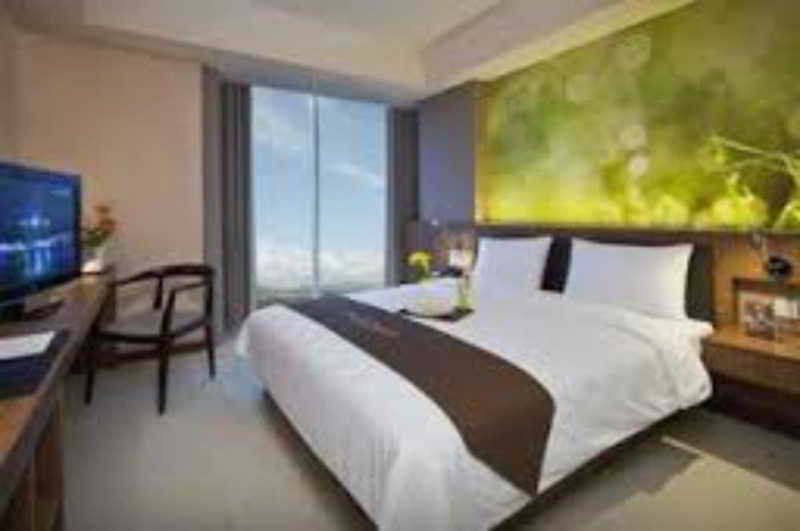 Midtown Hotel Surabaia Exterior foto