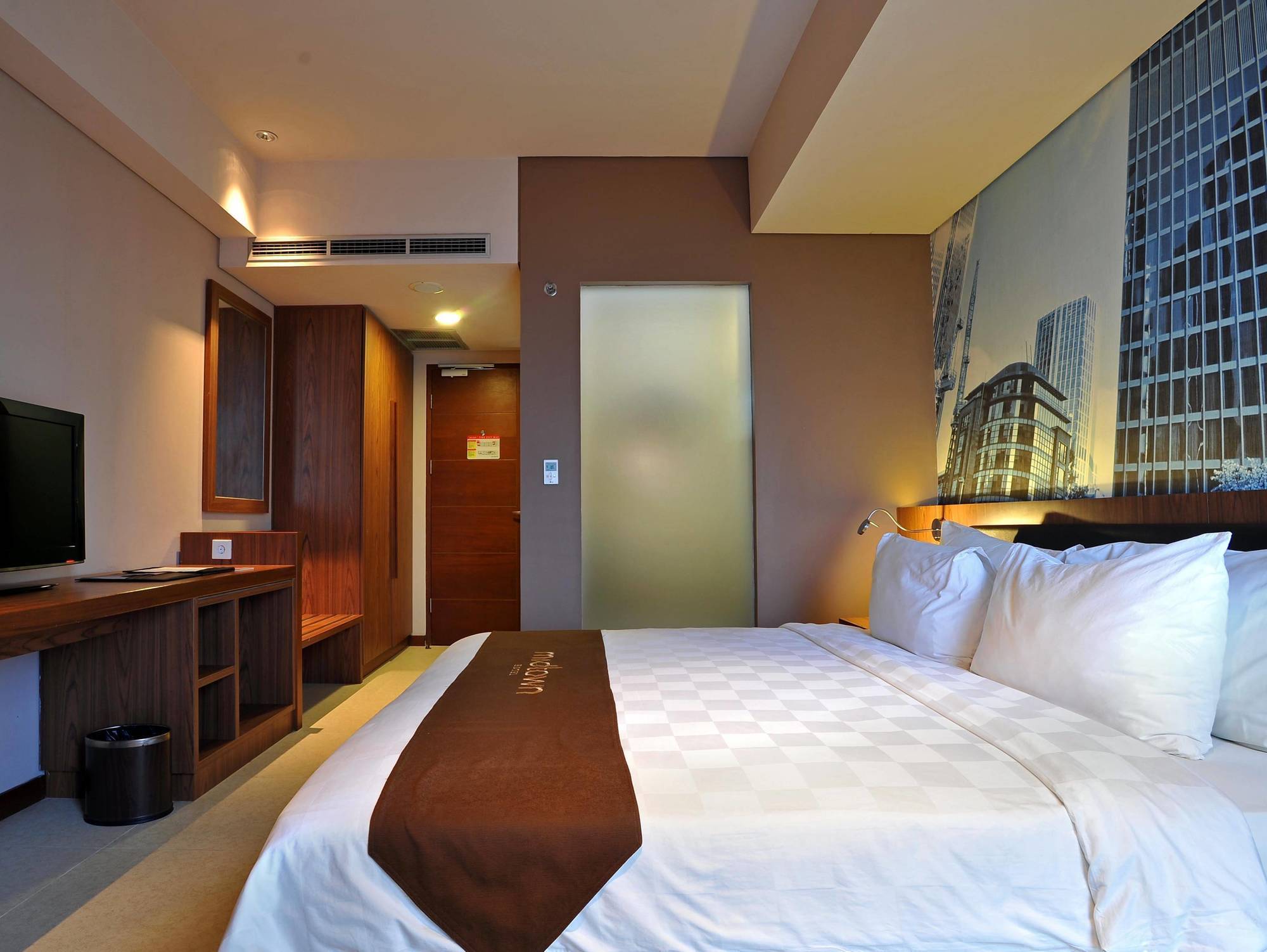 Midtown Hotel Surabaia Exterior foto